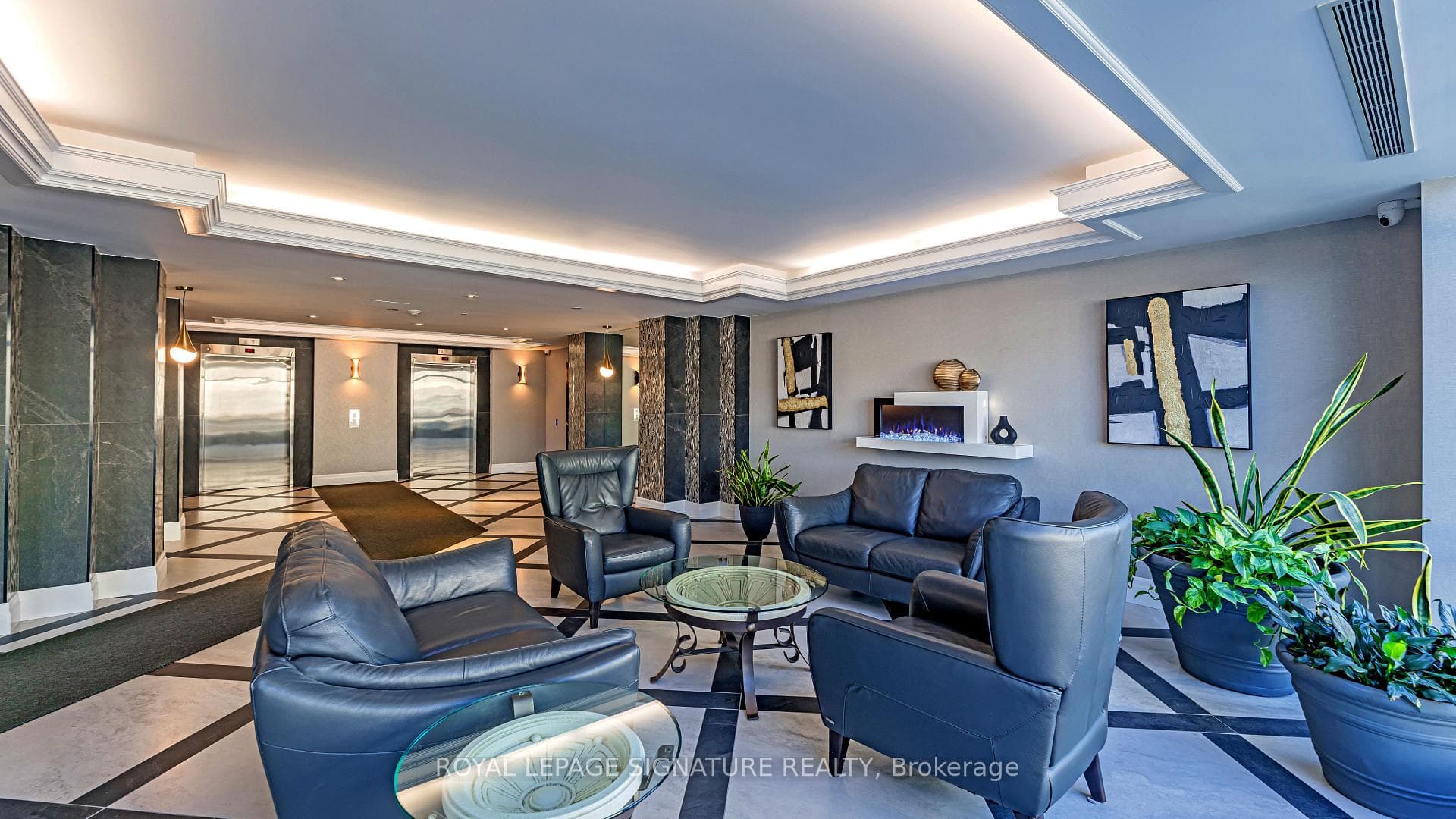 212- 175 Cedar Avenue — property photo