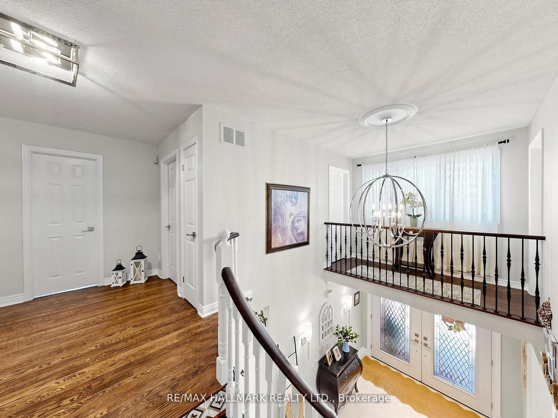98 Arrowhead Drive — property photo