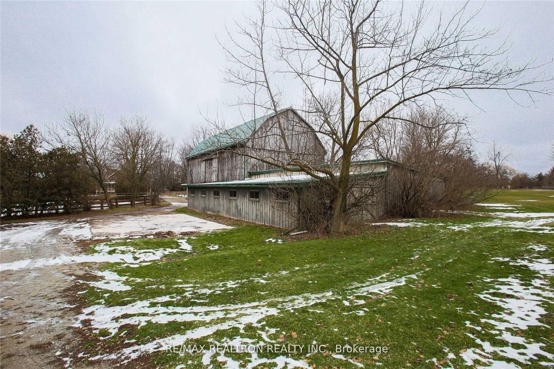 13265 Leslie Street — property photo