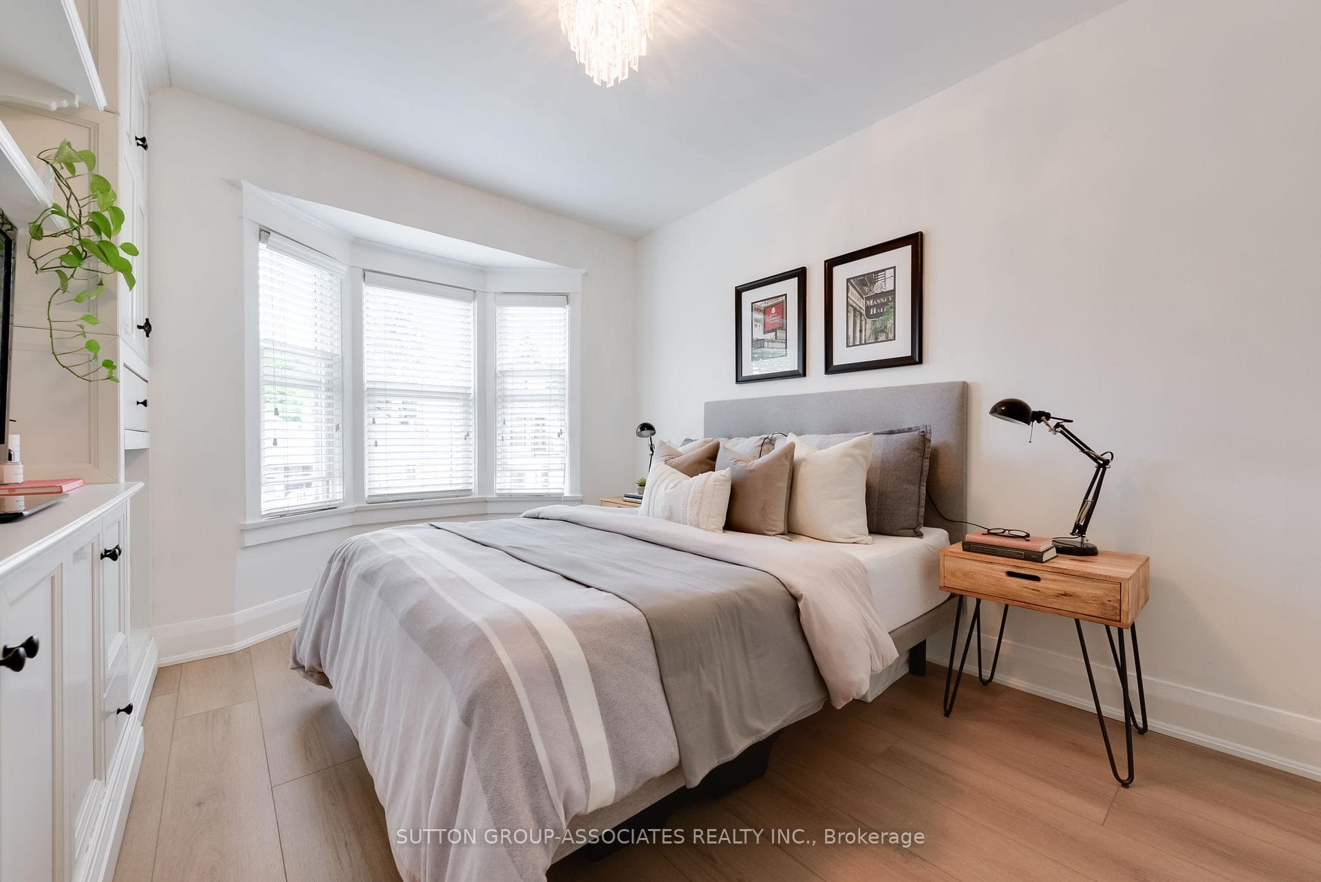 270 Robina Avenue — property photo