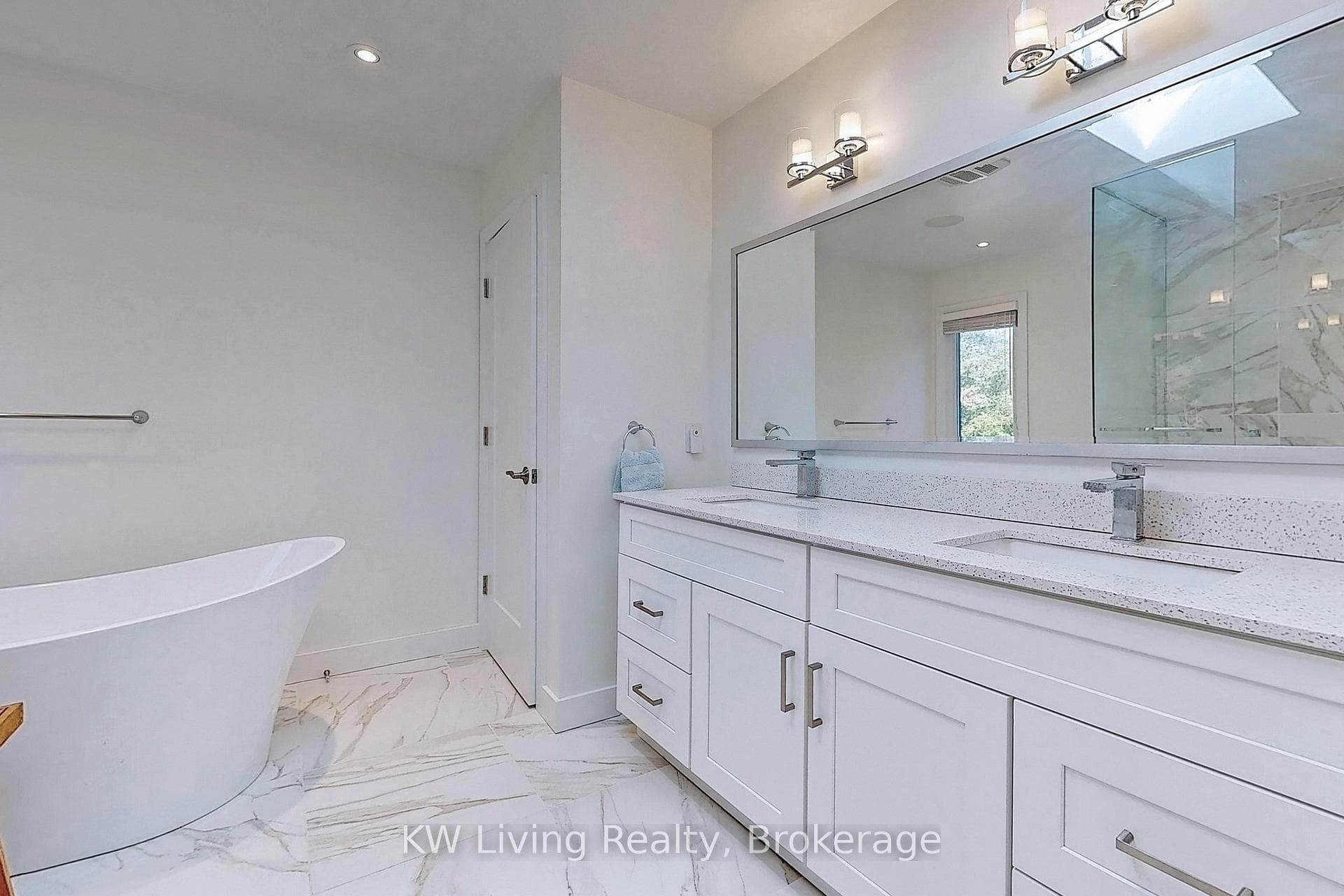 1280 Watersedge Road — property photo