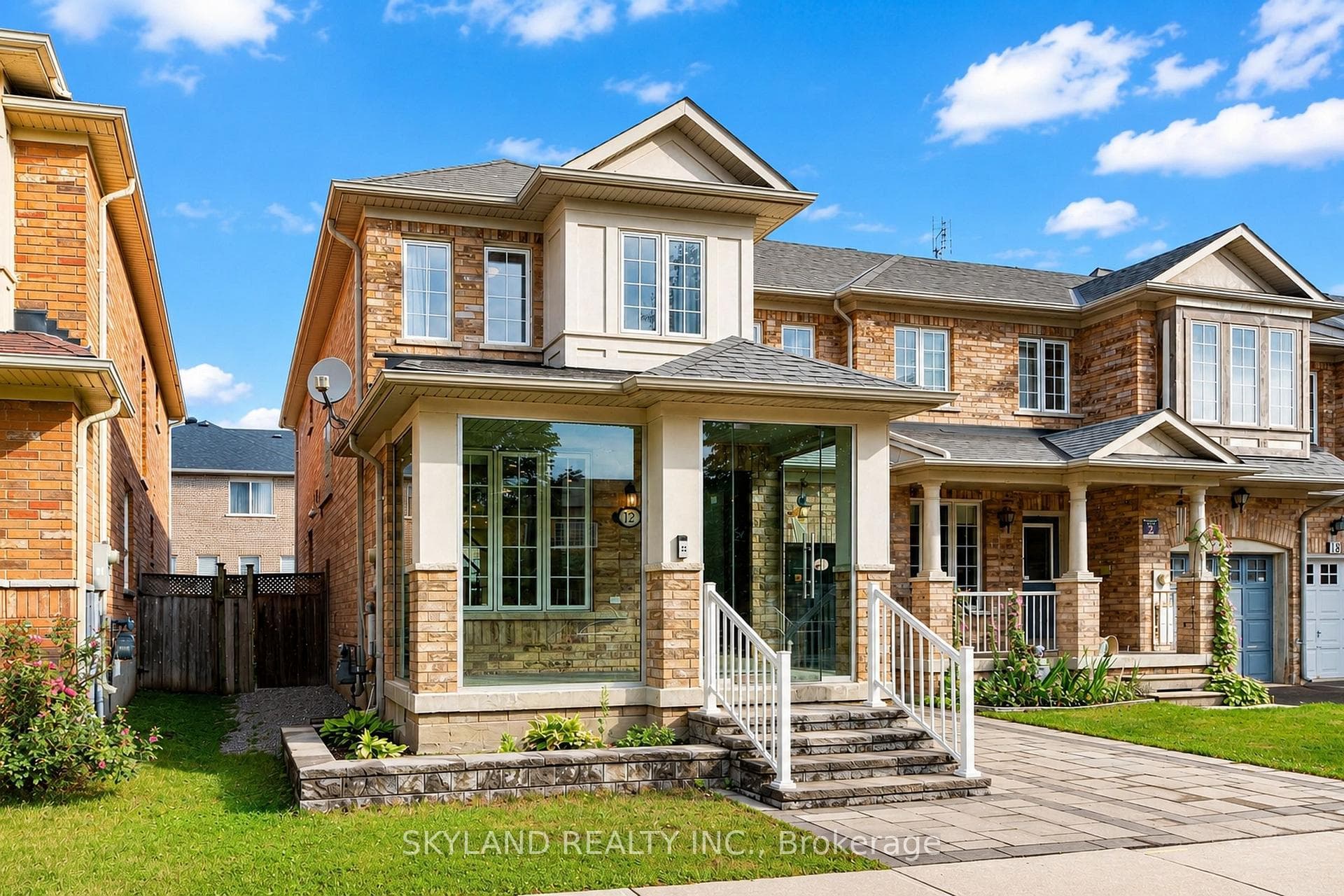 12 Silver Linden Drive — property photo