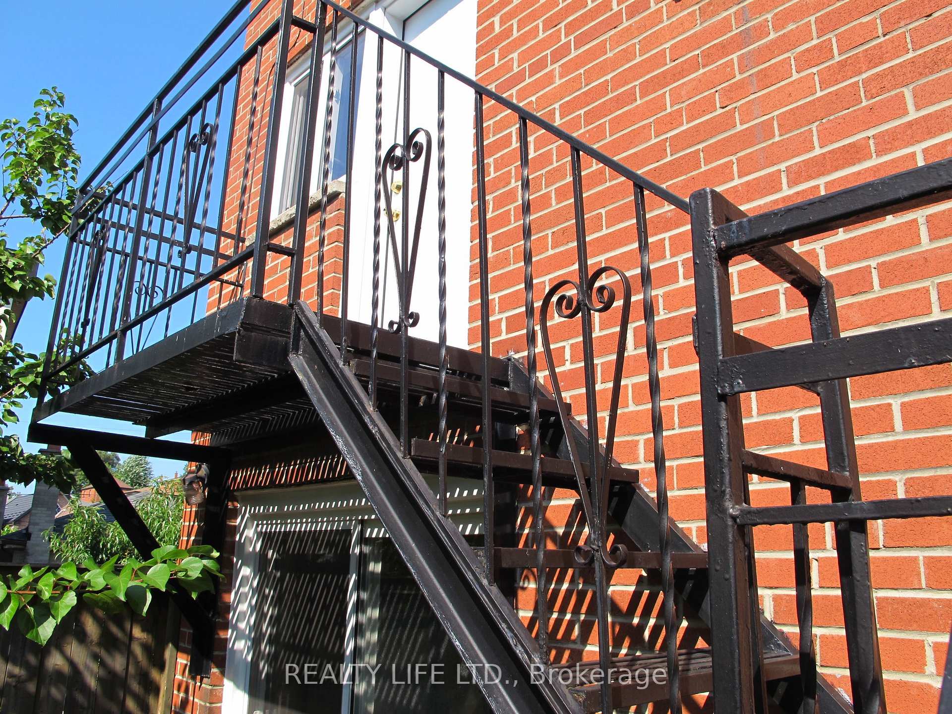 61 Cameron Avenue — property photo