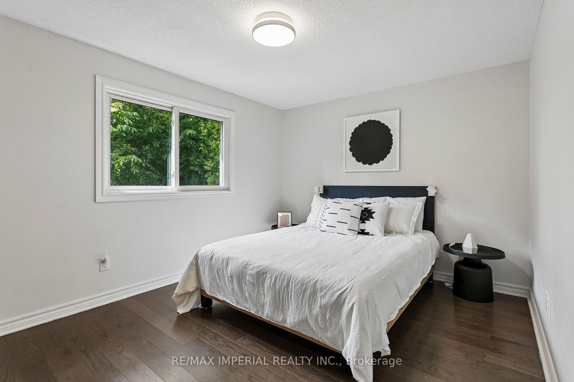 2531 Windjammer Road — property photo