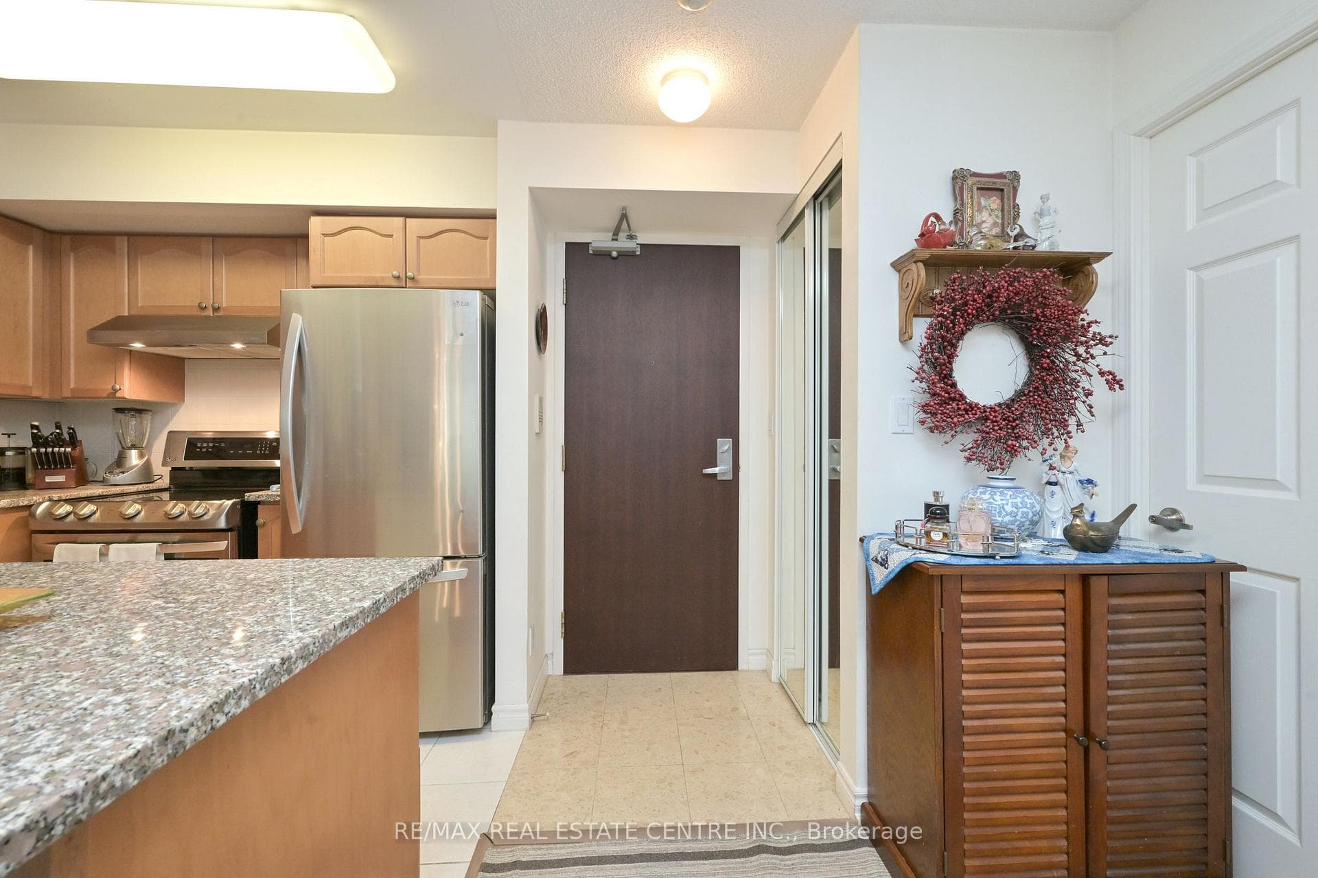 1108- 335 Rathburn Road — property photo