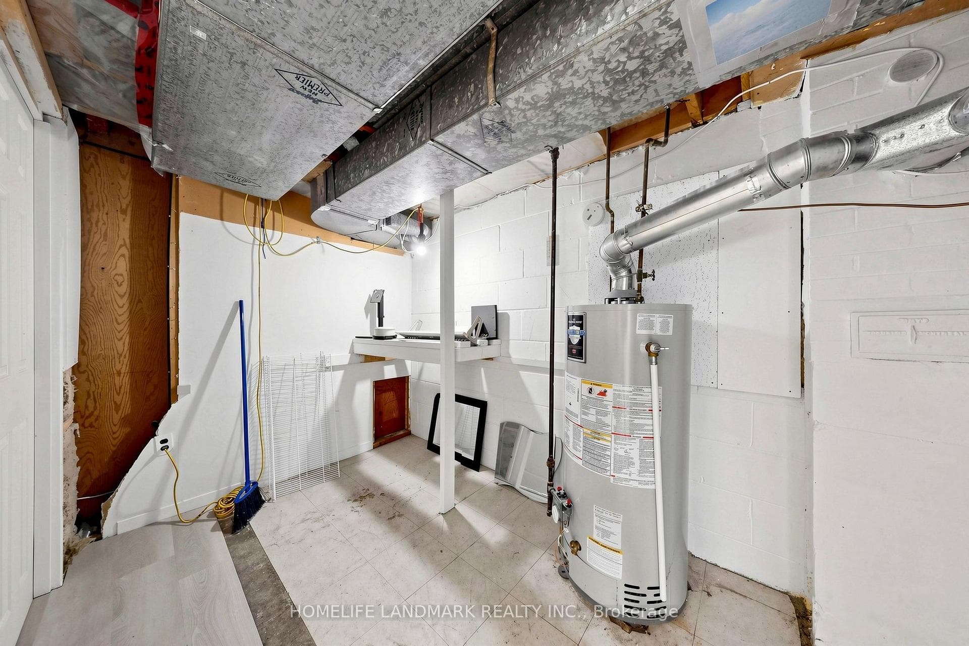 212 Beechy Drive — property photo