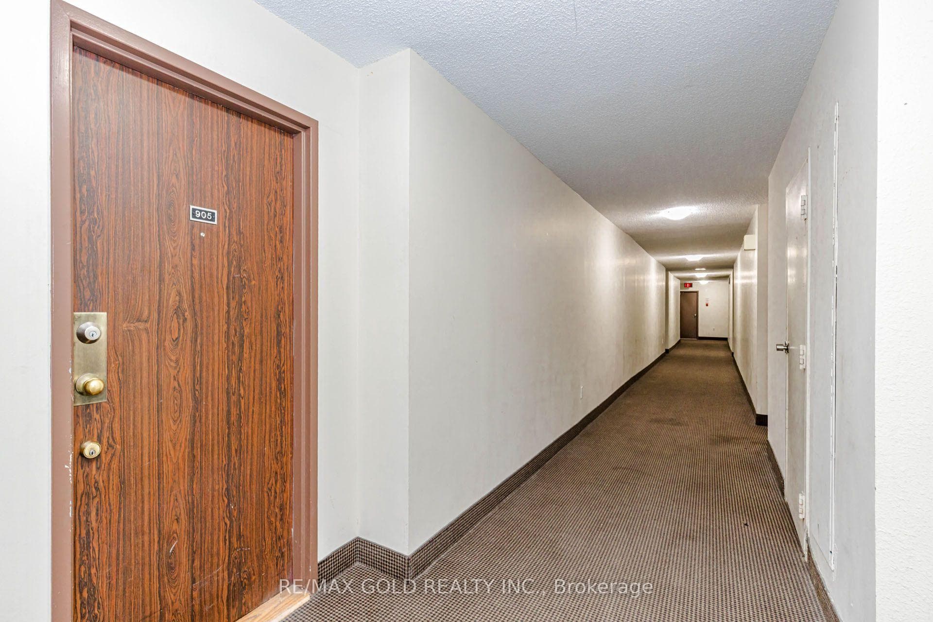 905- 17 Knightsbridge Road — property photo