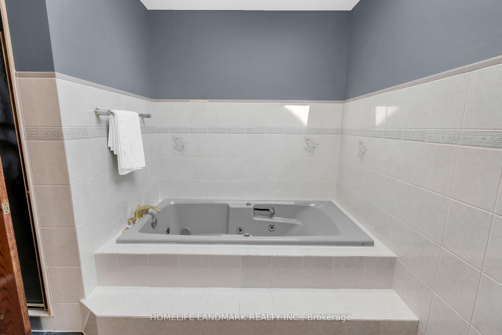 193 Codsell Avenue — property photo