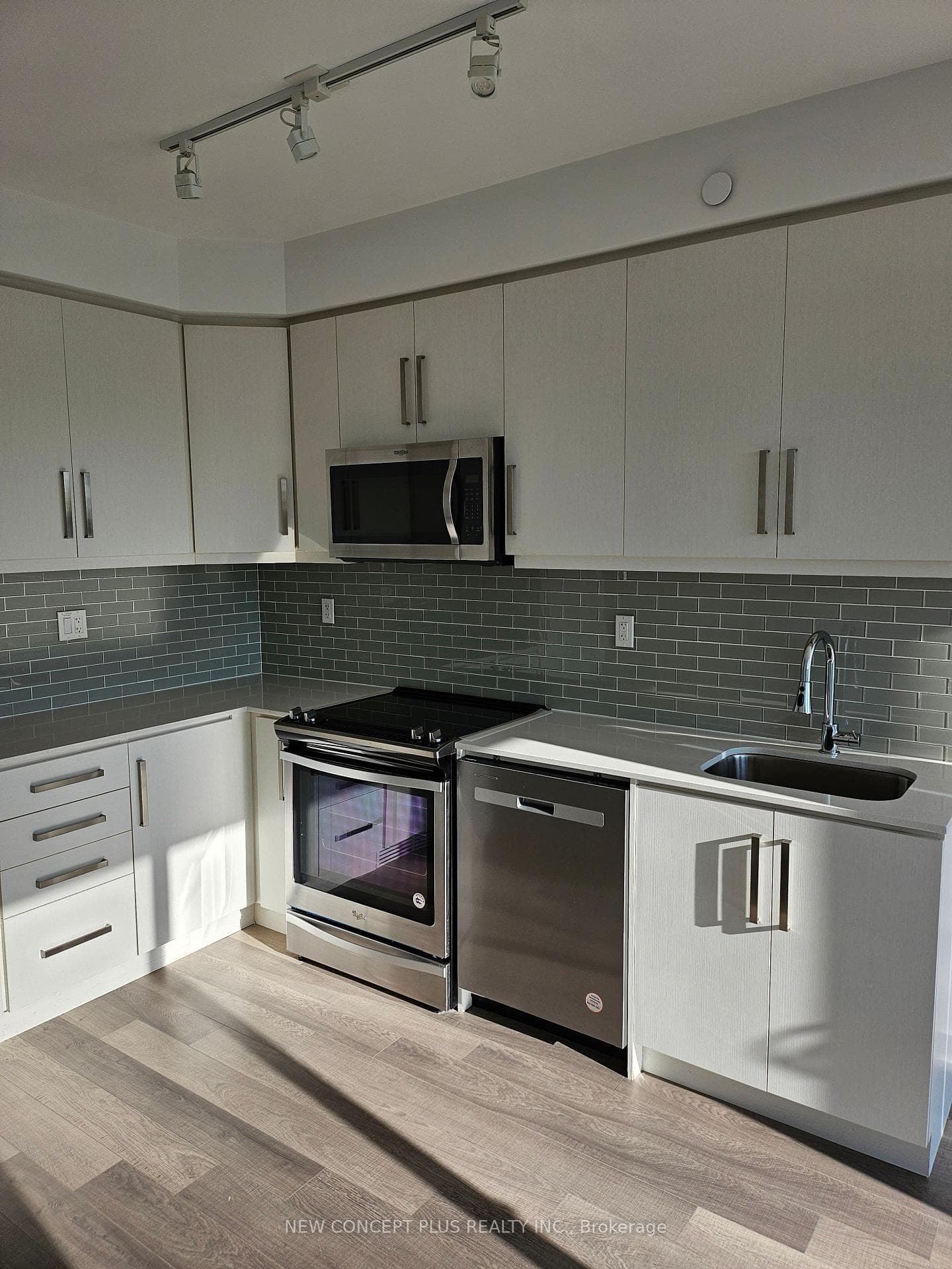 1505- 5180 Yonge Street — property photo