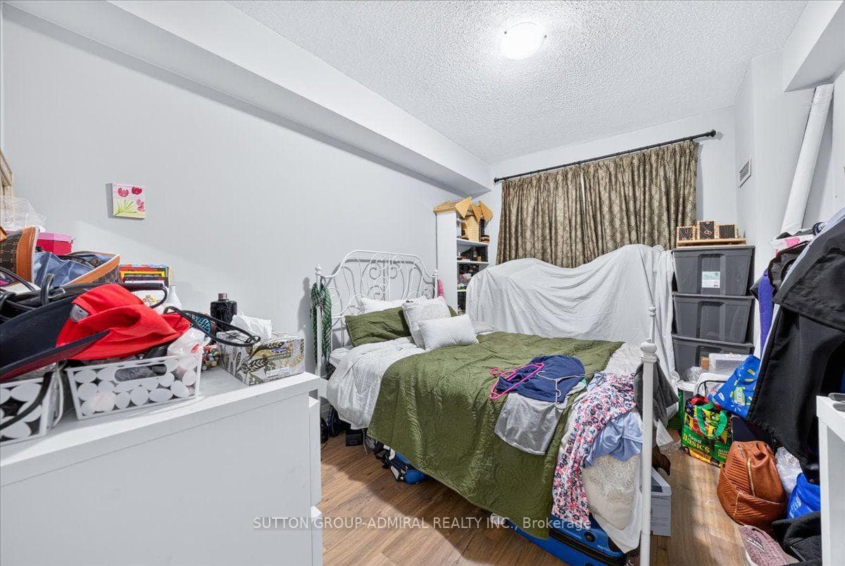 331- 7900 Bathurst Street — property photo