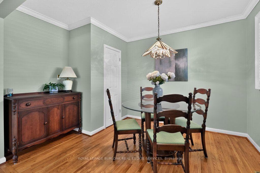 20 Cardinal Drive — property photo