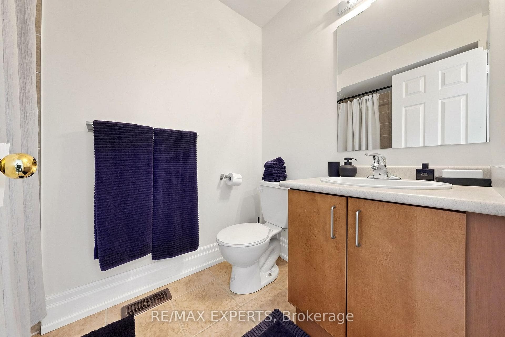 30 Alhart Street — property photo
