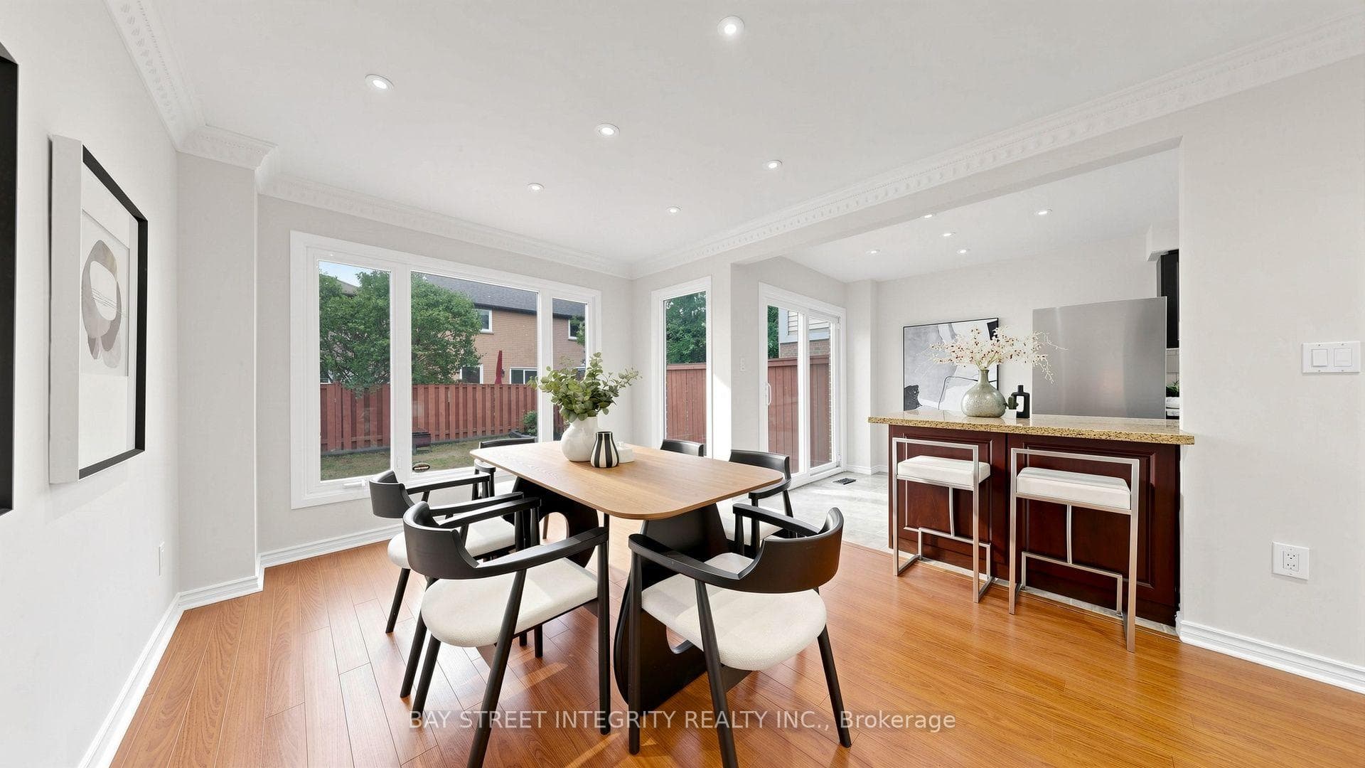 41 Jonathan Gate — property photo
