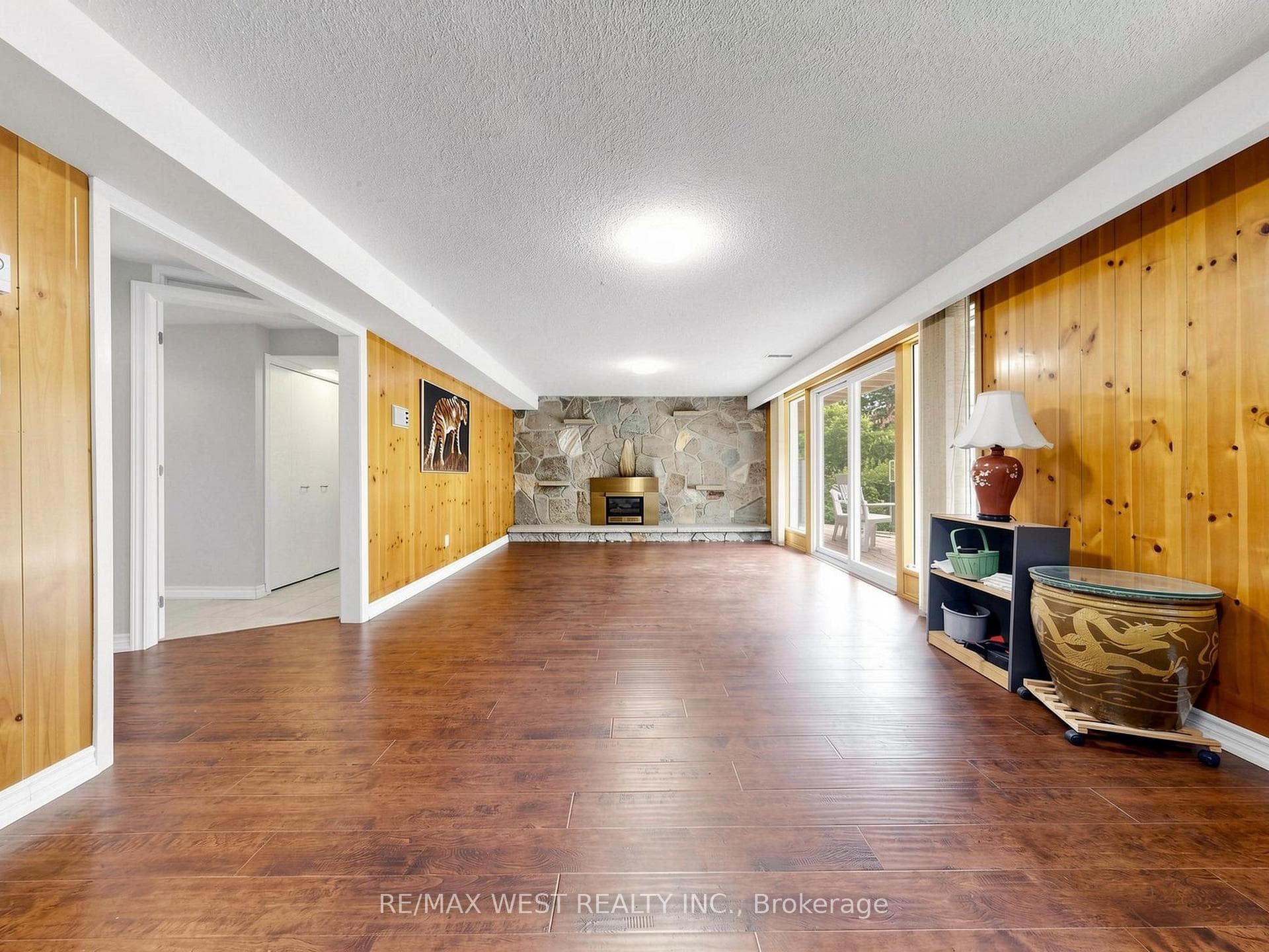 41 Burnview Crescent — property photo