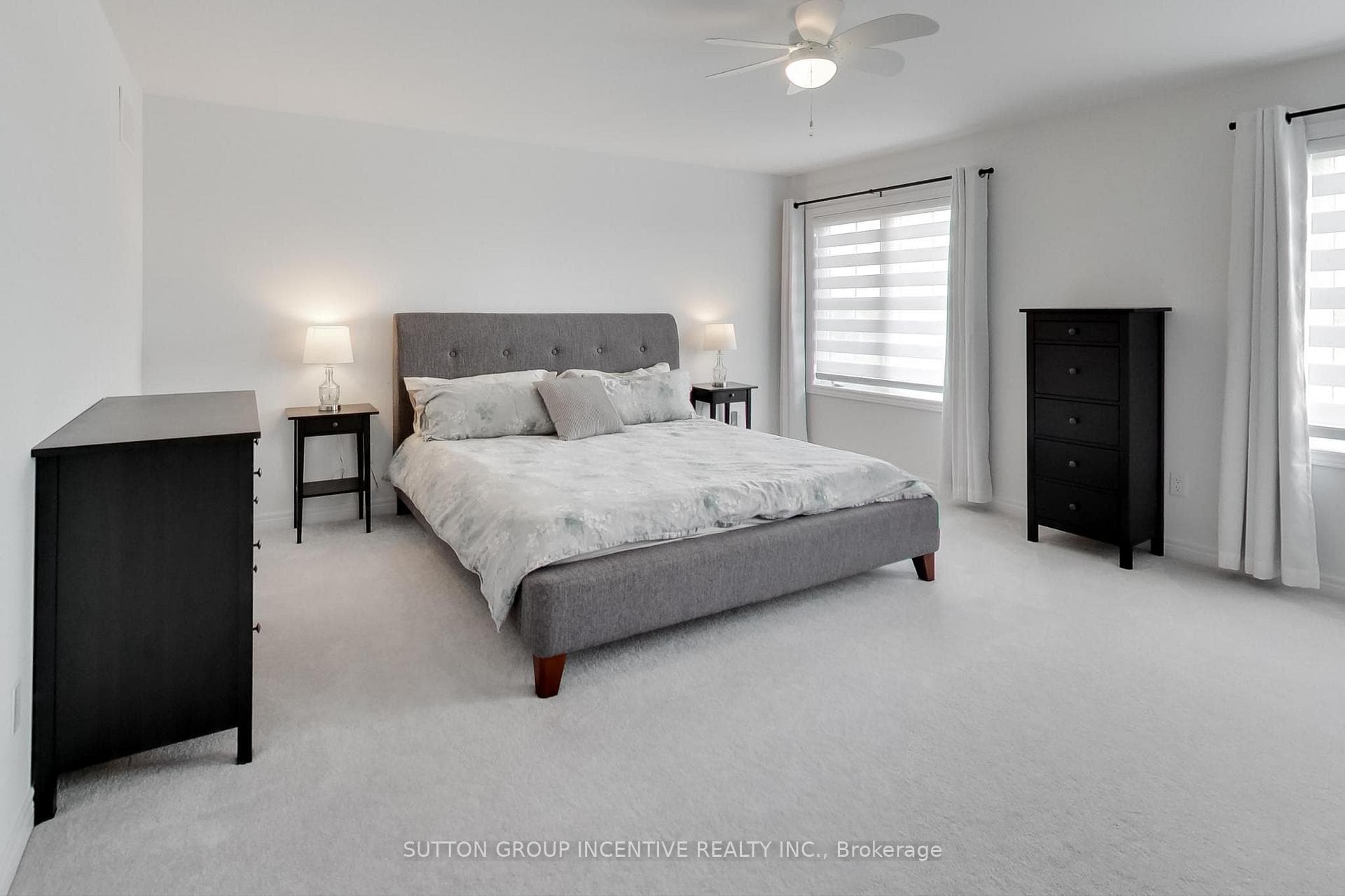 13 Abbey Crescent — property photo