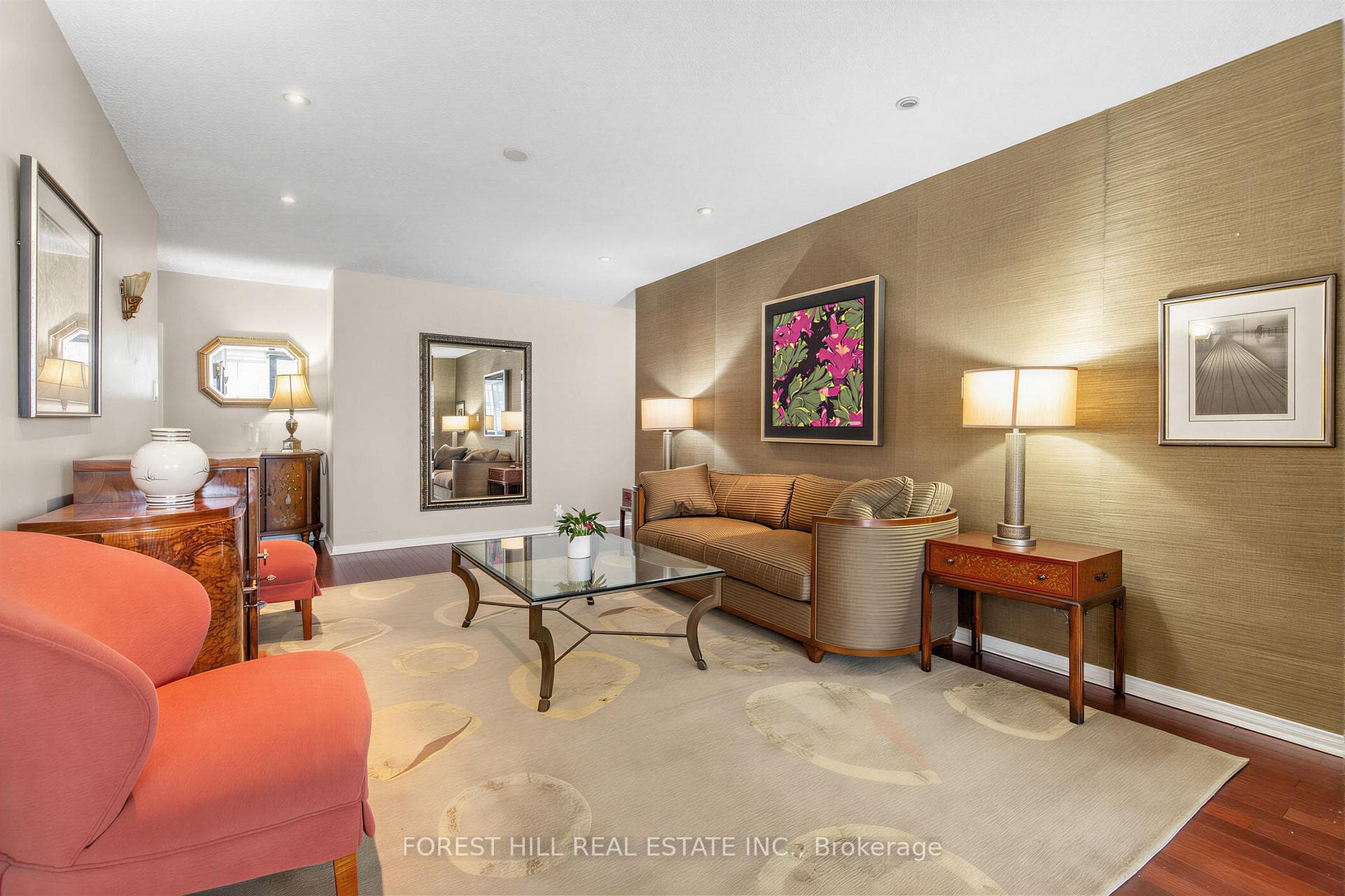 PH01- 15 Mcmurrich Street — property photo