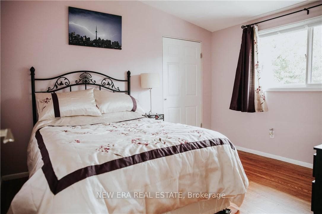 1 Vera Court — property photo