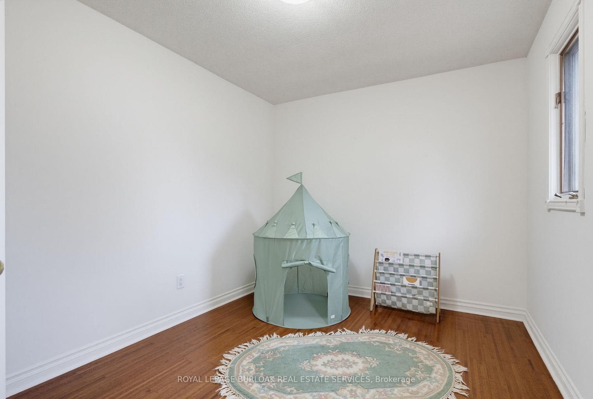 87 Regent Avenue — property photo