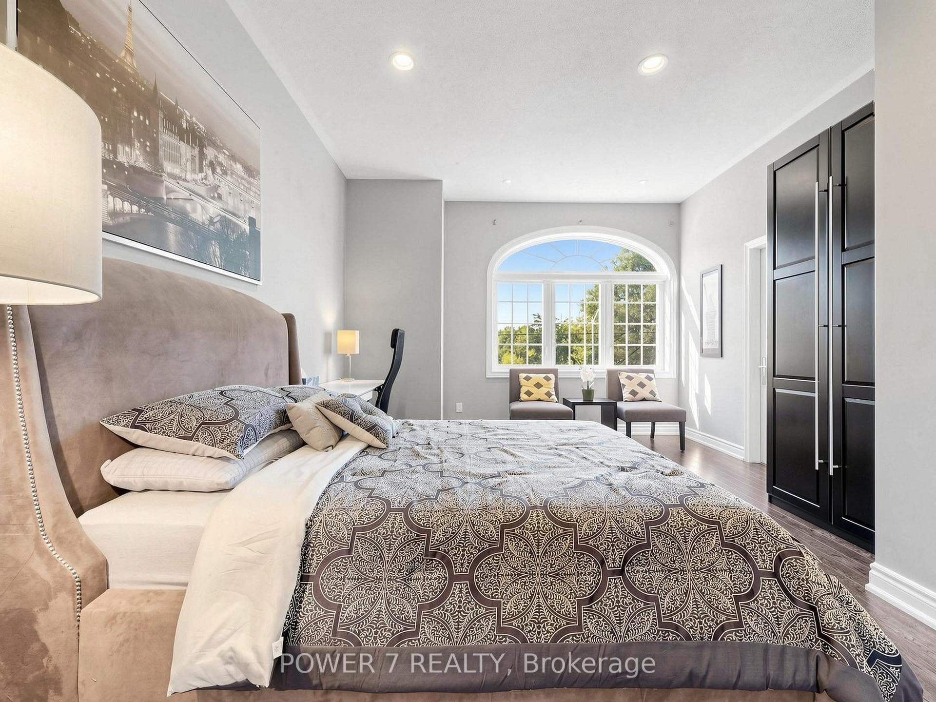 315 North Lake Road — property photo