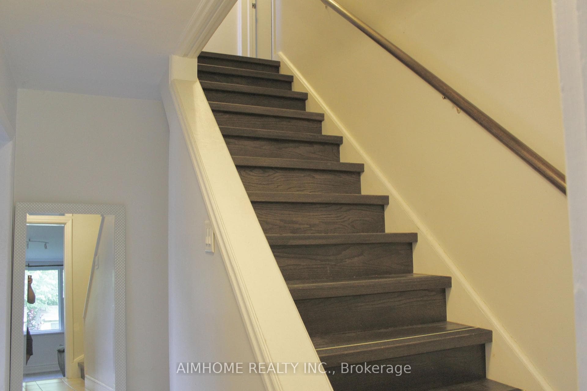 31 Camilla Crescent — property photo