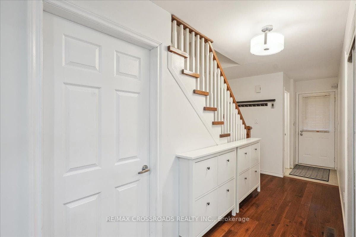 43- 121 L'Amoreaux Drive — property photo