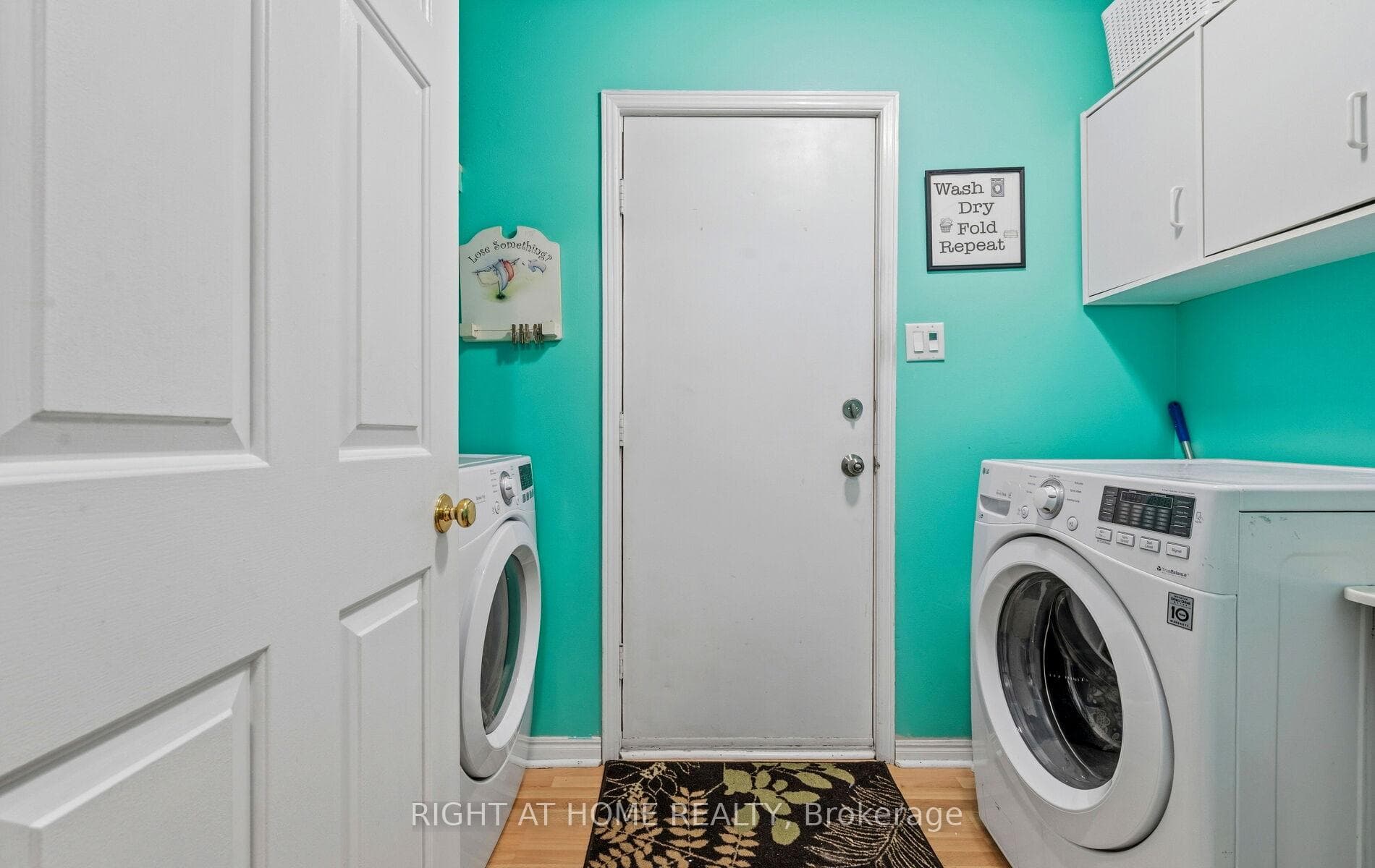 72 Brydon Crescent — property photo