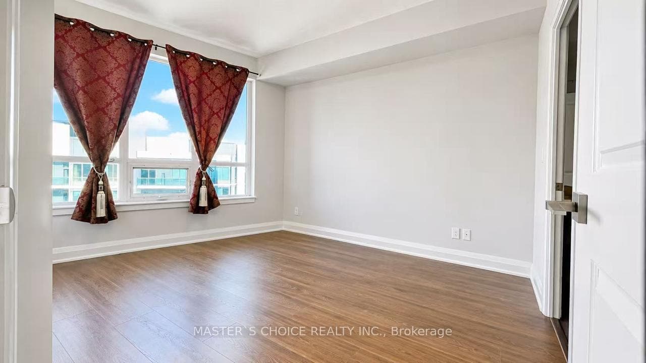 2732- 7161 Yonge Street — property photo