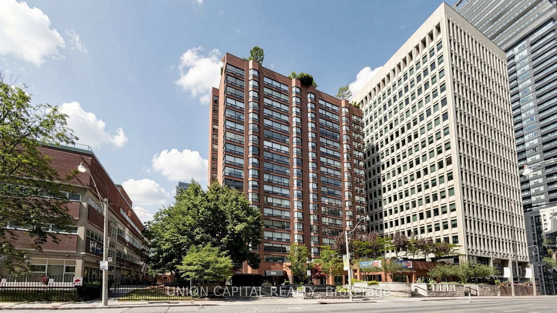 1405- 62 Wellesley Street — property photo