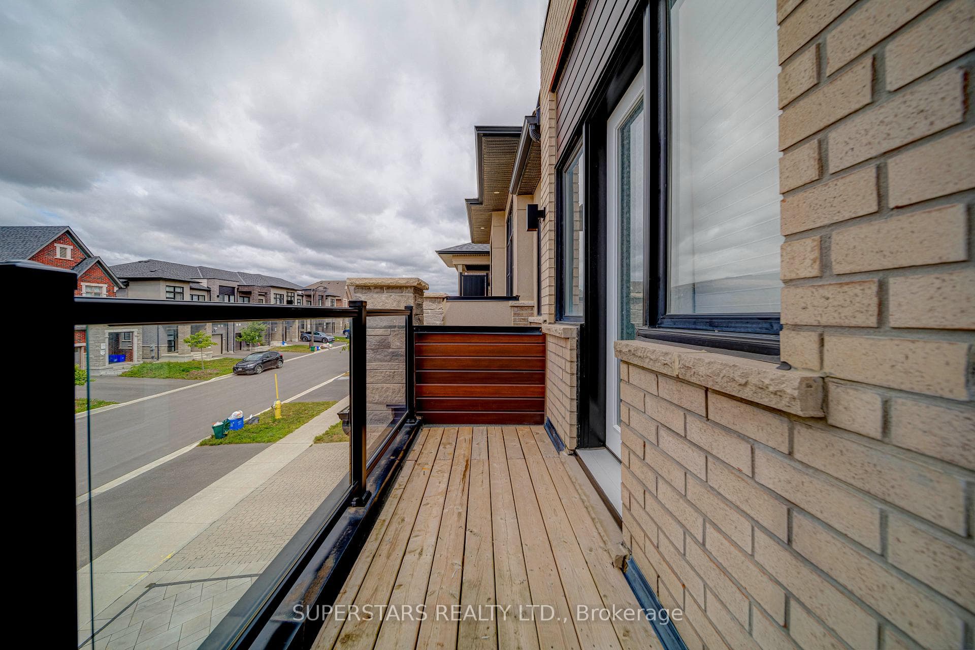 31 Harvey Bunker Crescent — property photo
