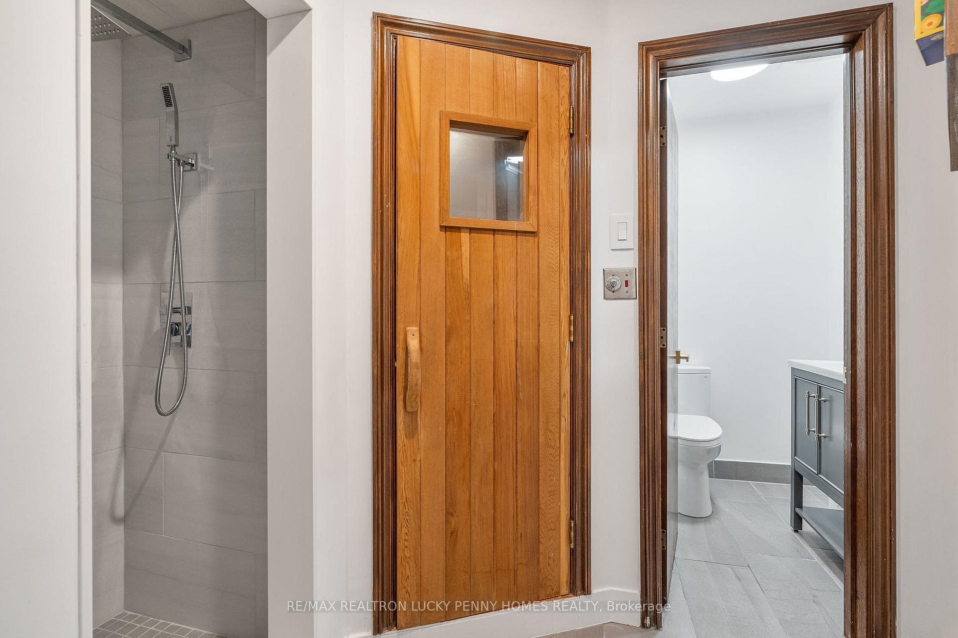 35 Cachet Parkway — property photo