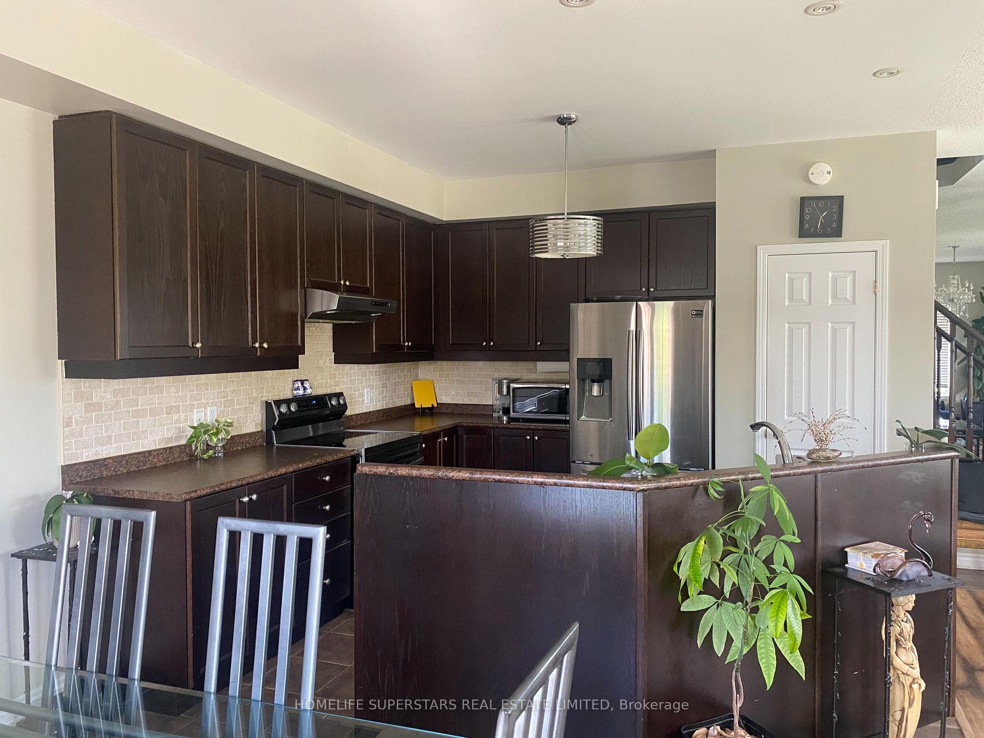 1316 Macinally Court — property photo