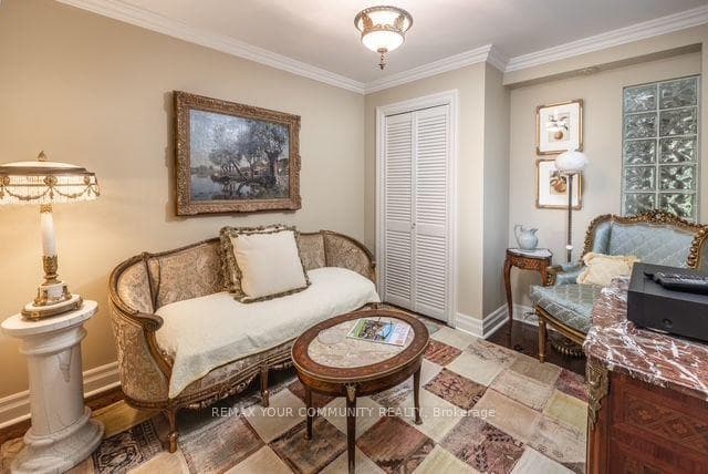 12 Wynnview Court — property photo