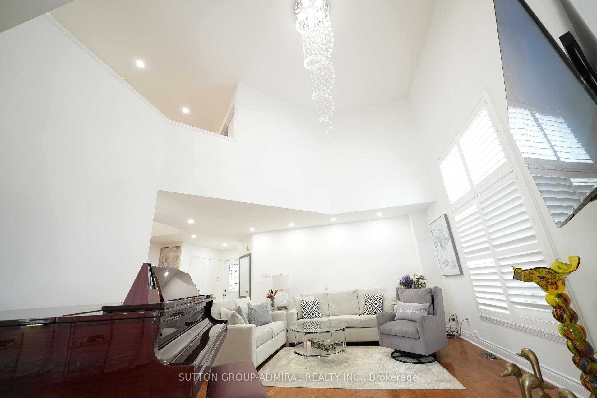 33 Wilderness Drive — property photo
