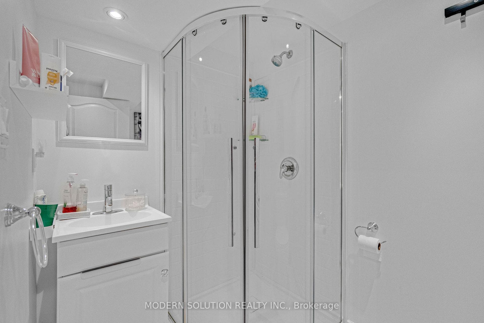 741 Milverton Boulevard — property photo