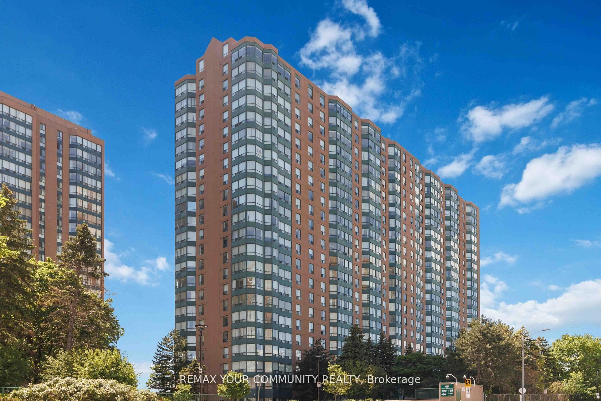1109- 135 Hillcrest Avenue — property photo
