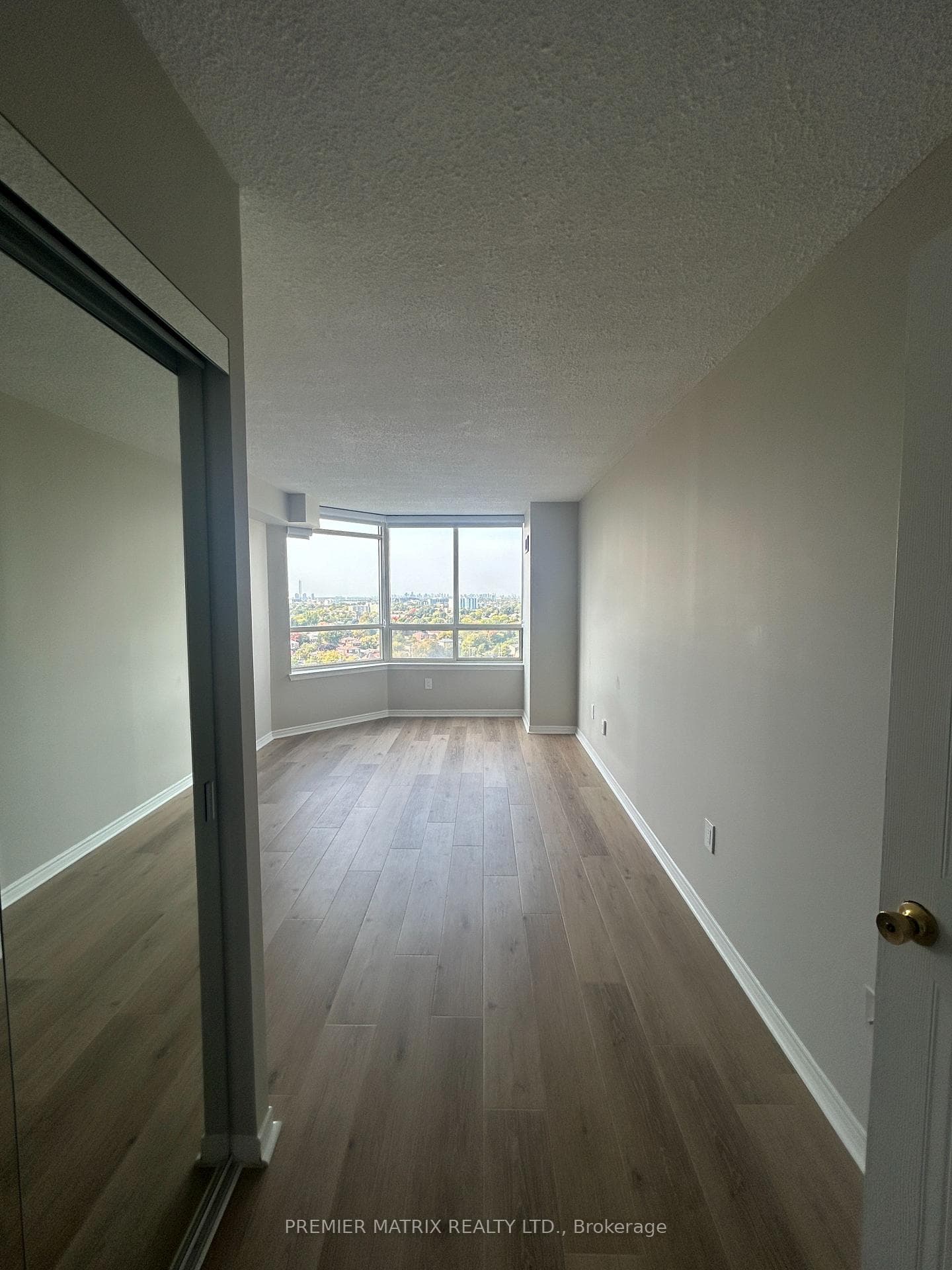 1421- 3 Greystone Walk Drive — property photo