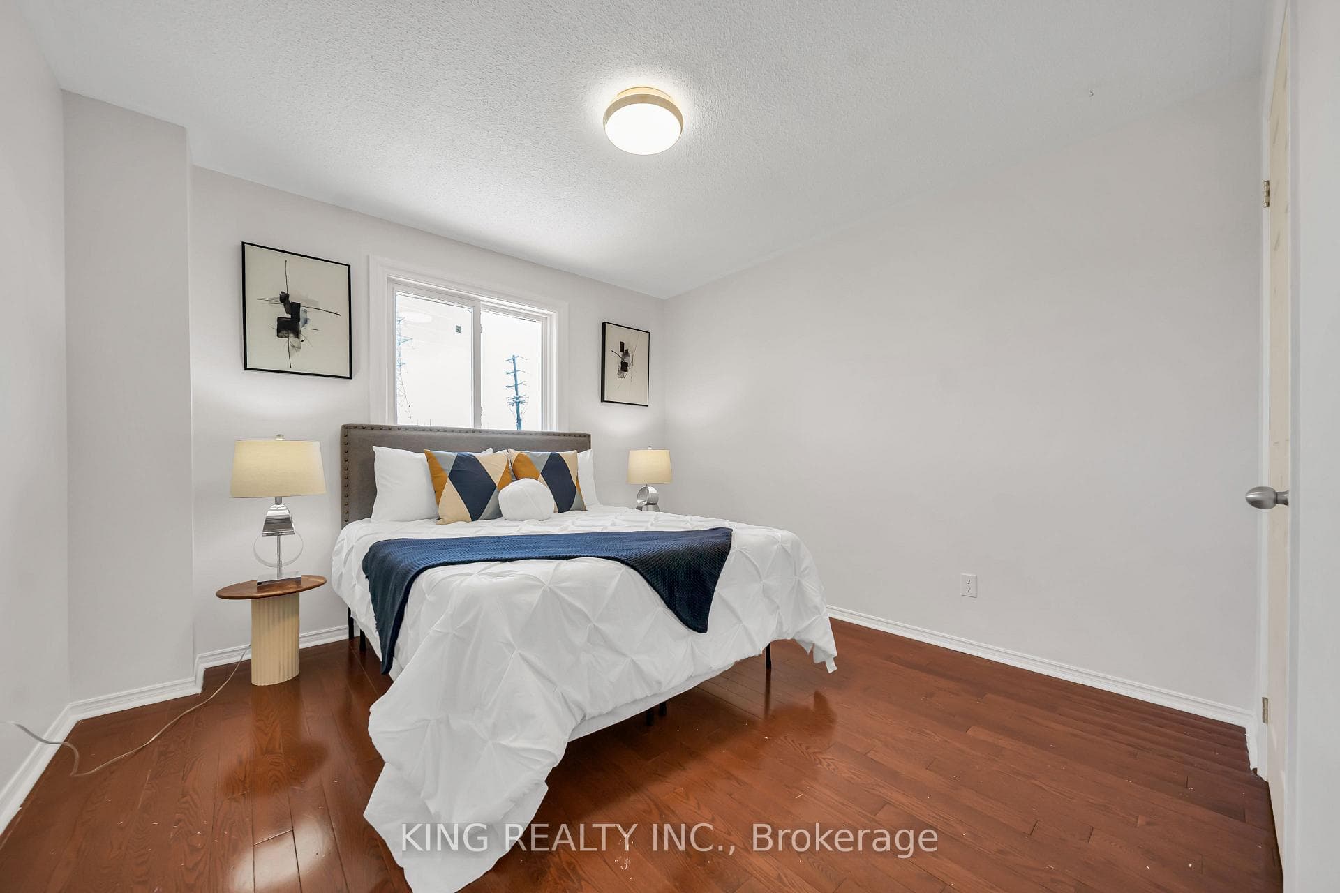 2606 Ambercroft Trail — property photo