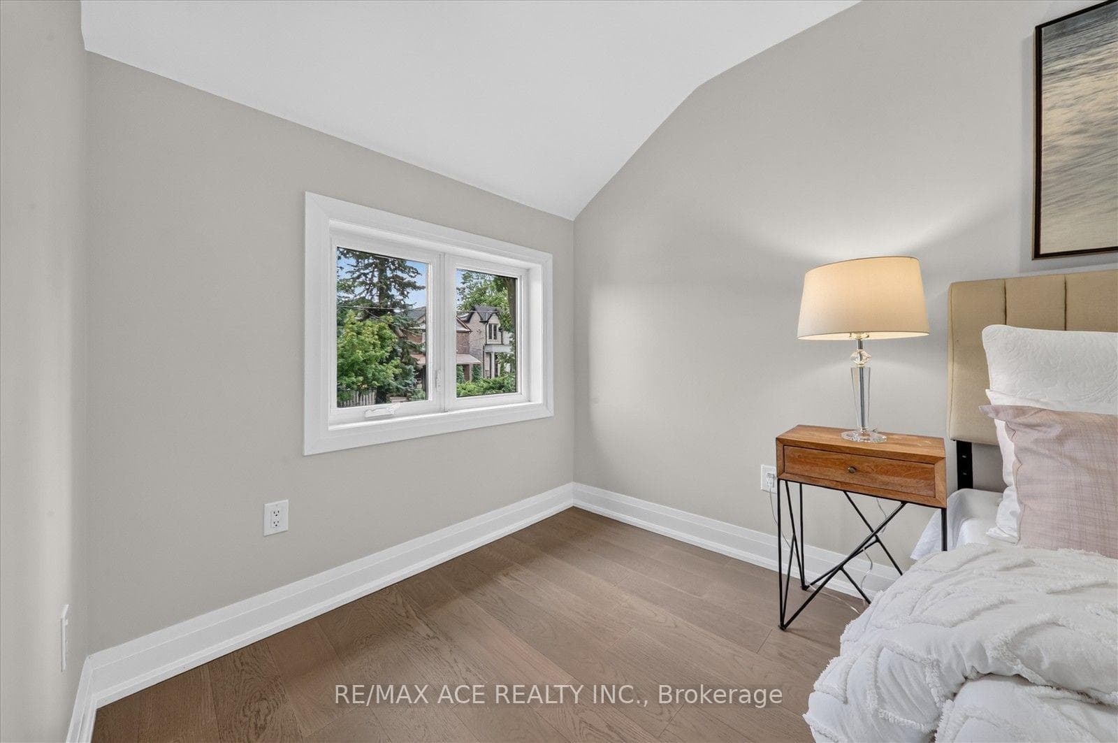 100 Dunkirk Road — property photo