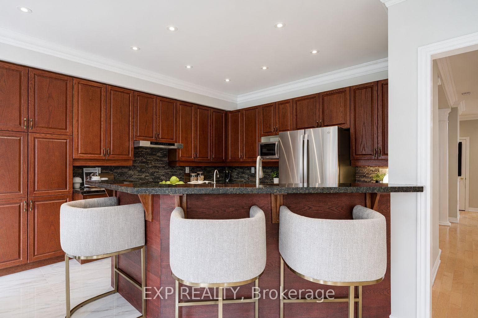 71 Futura Avenue — property photo