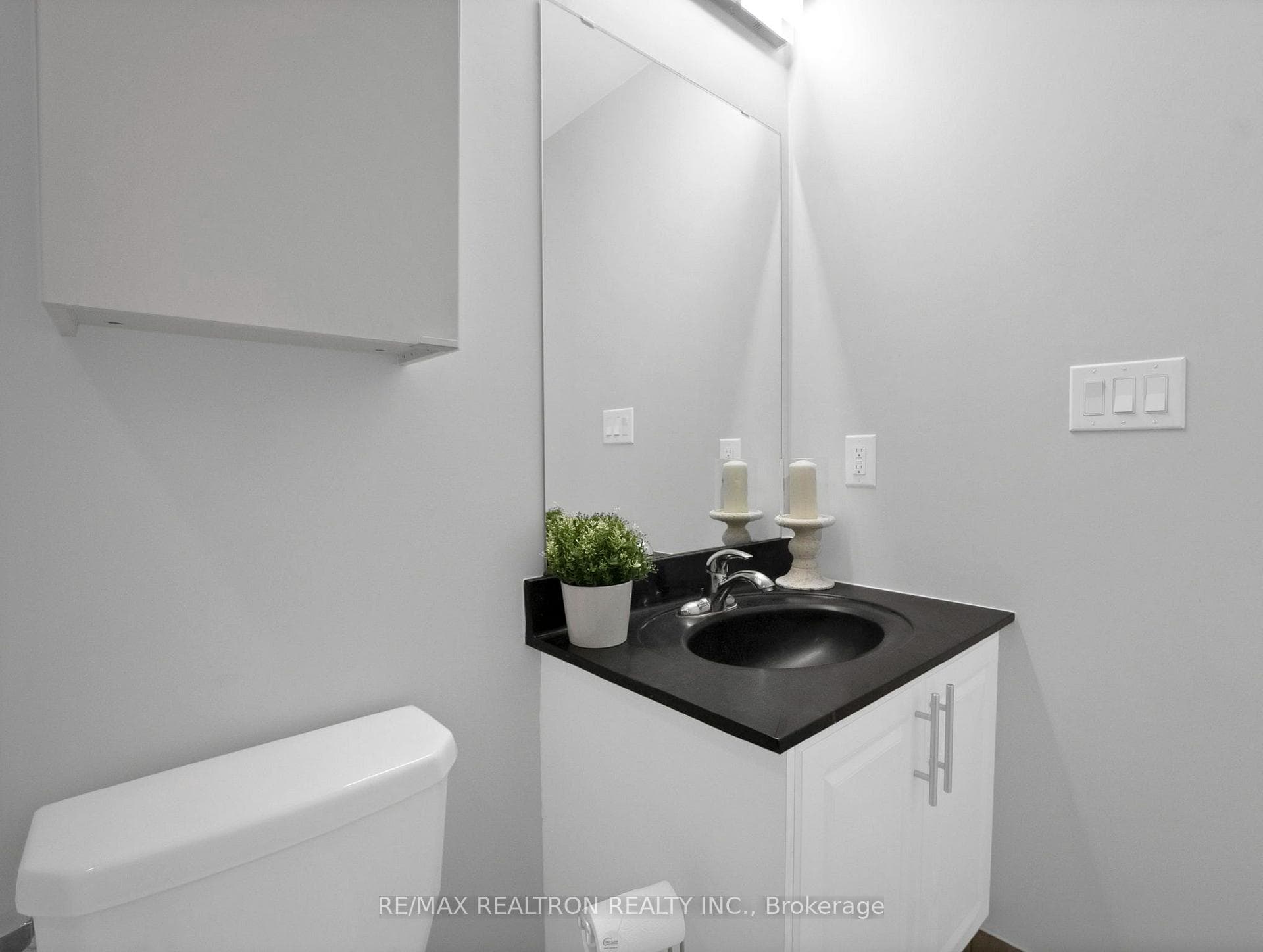 707- 133 Wynford Drive — property photo
