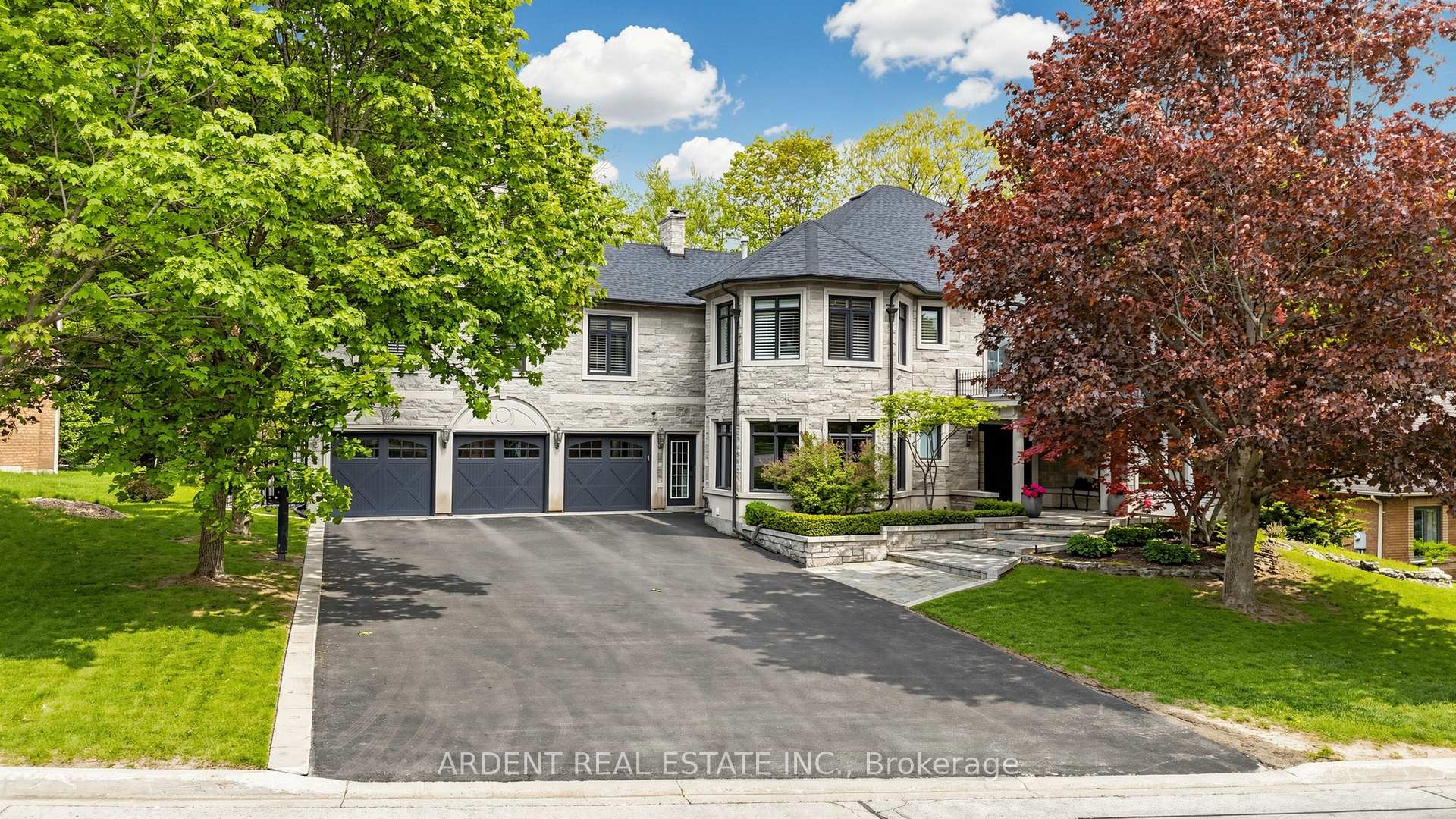 156 Willow Farm Lane — property photo