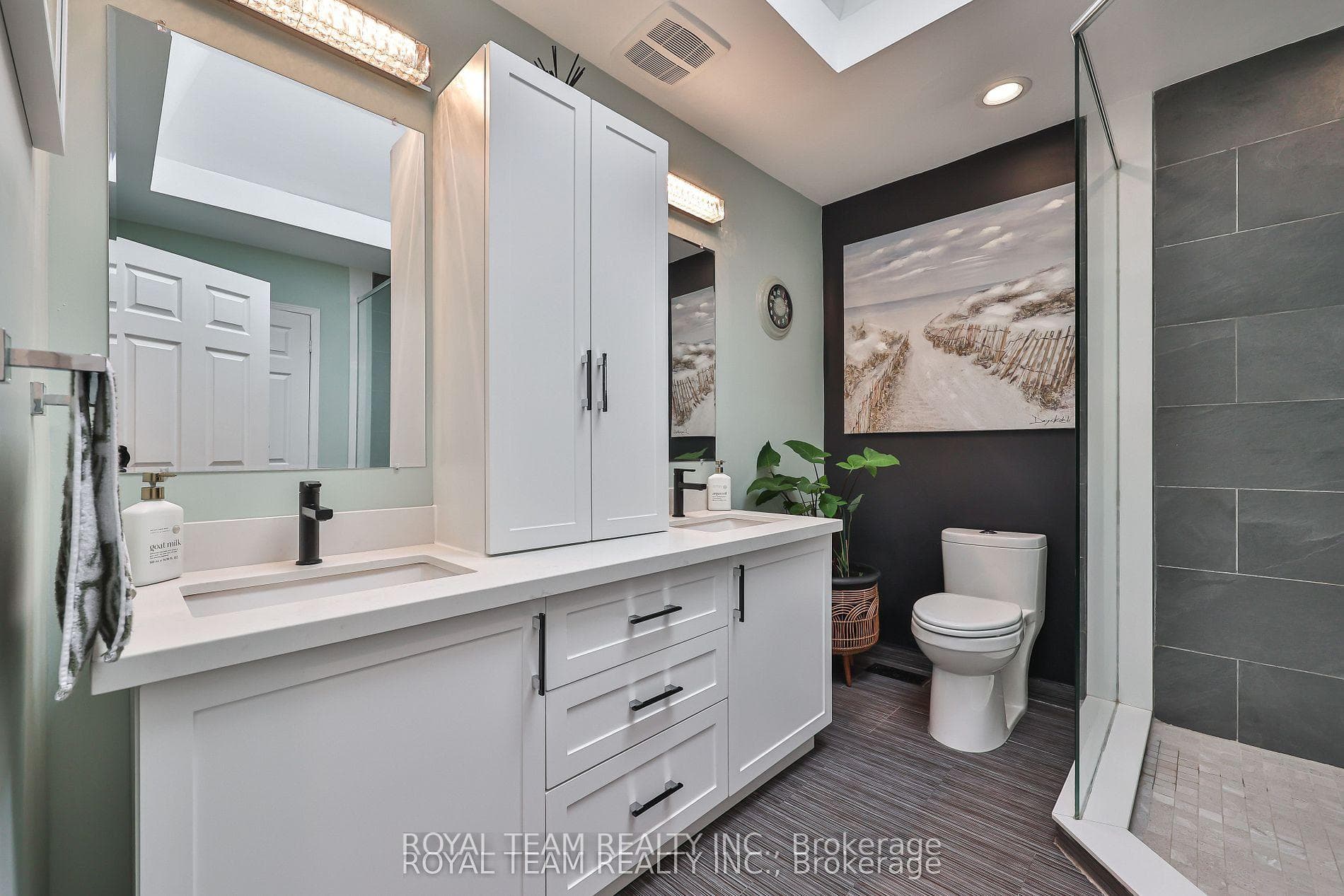 91 South Kingsway Way — property photo