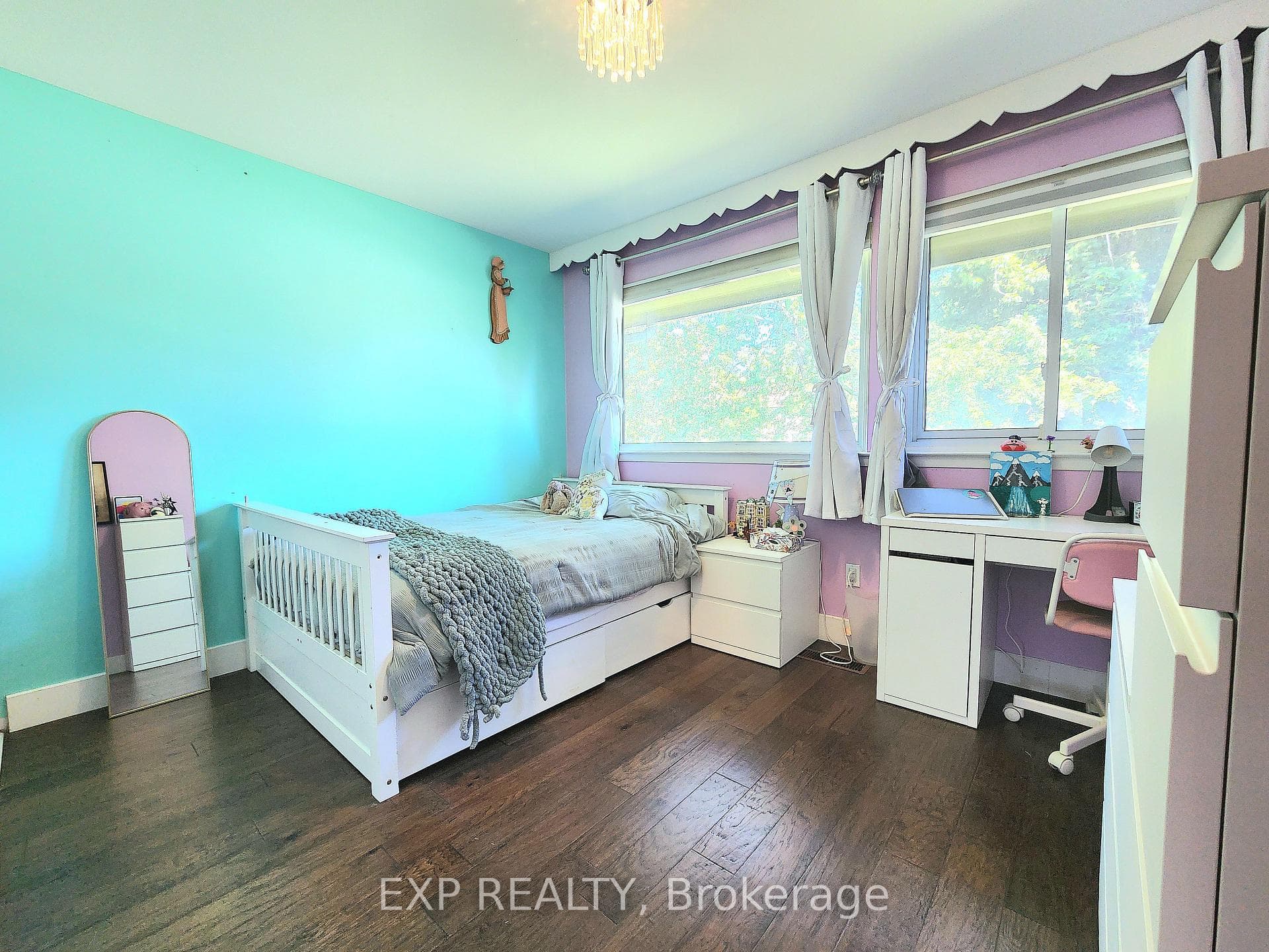 2832 Windwood Drive — property photo