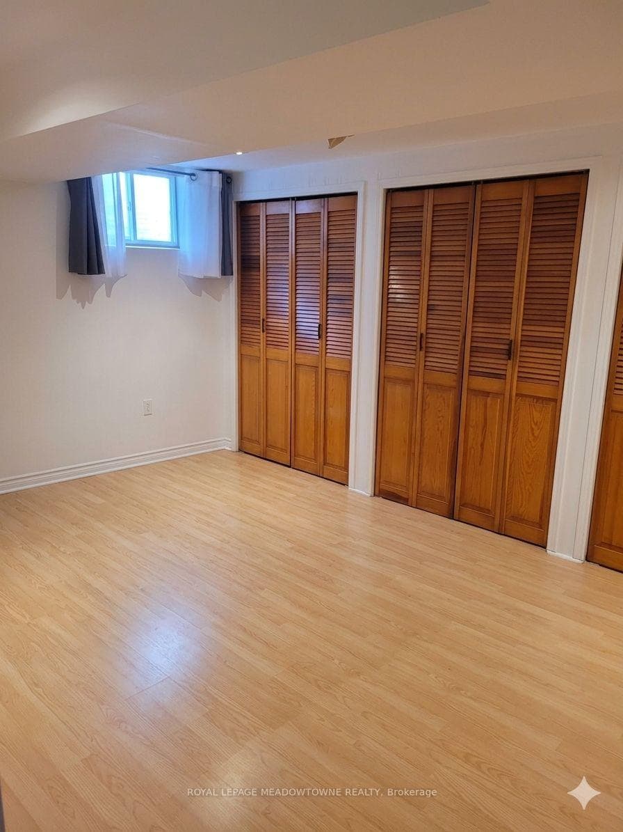 169 Longfield Road — property photo