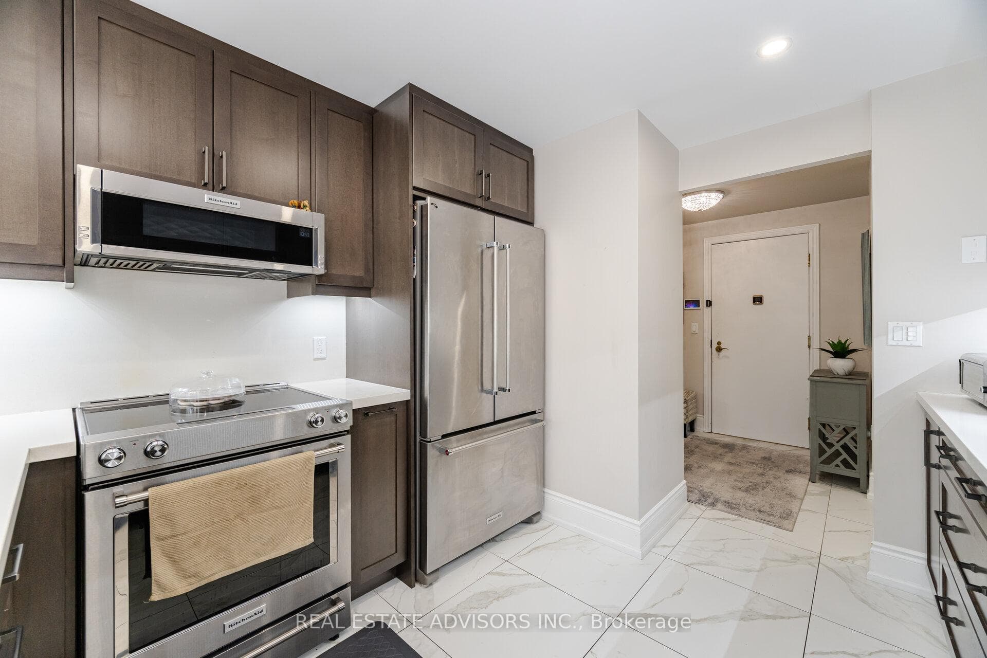 313- 53 Woodbridge Avenue — property photo