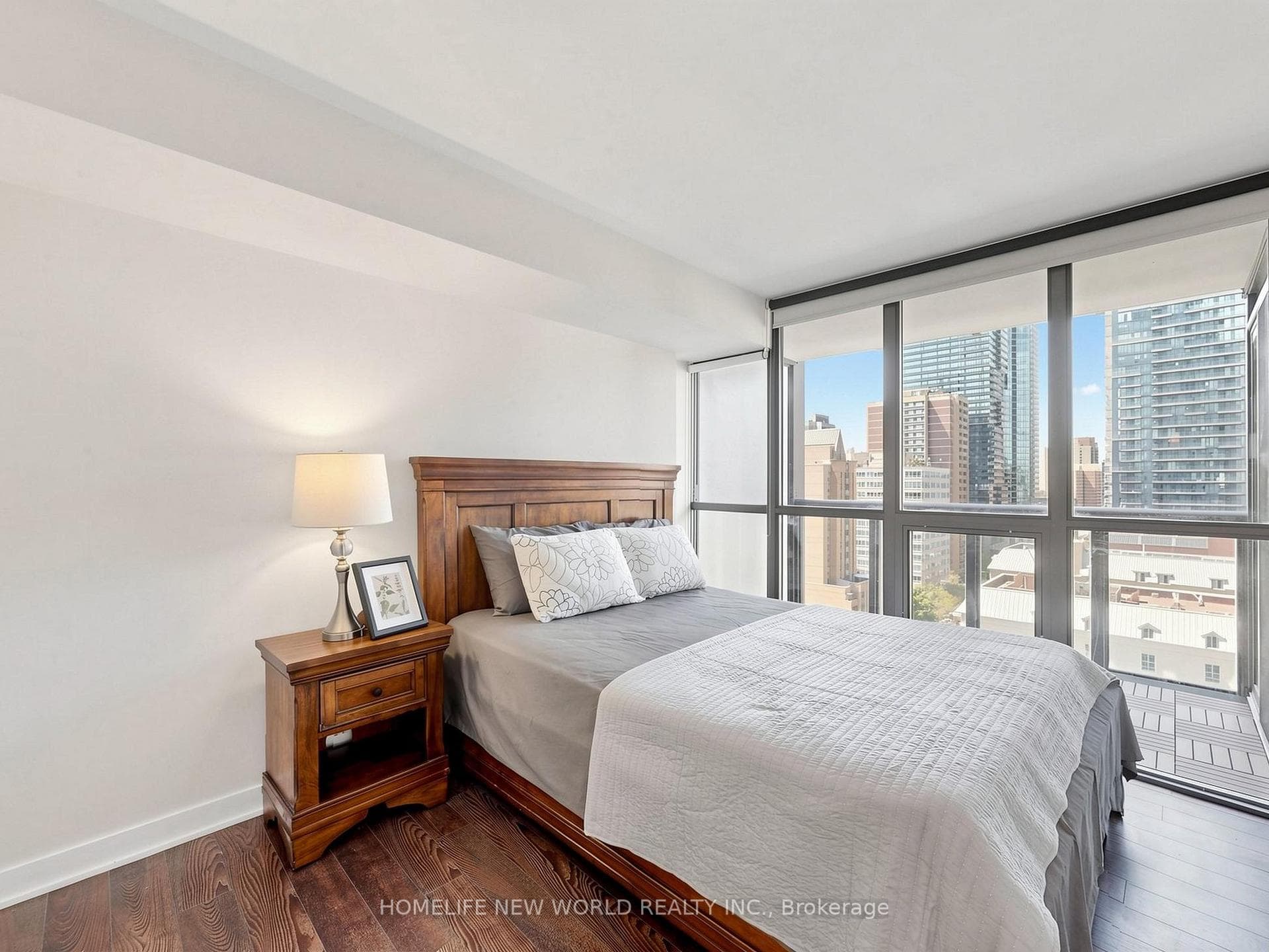 1406- 110 Charles Street — property photo