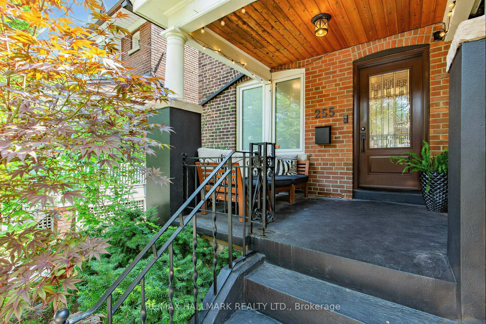 255 Strathmore Boulevard — property photo