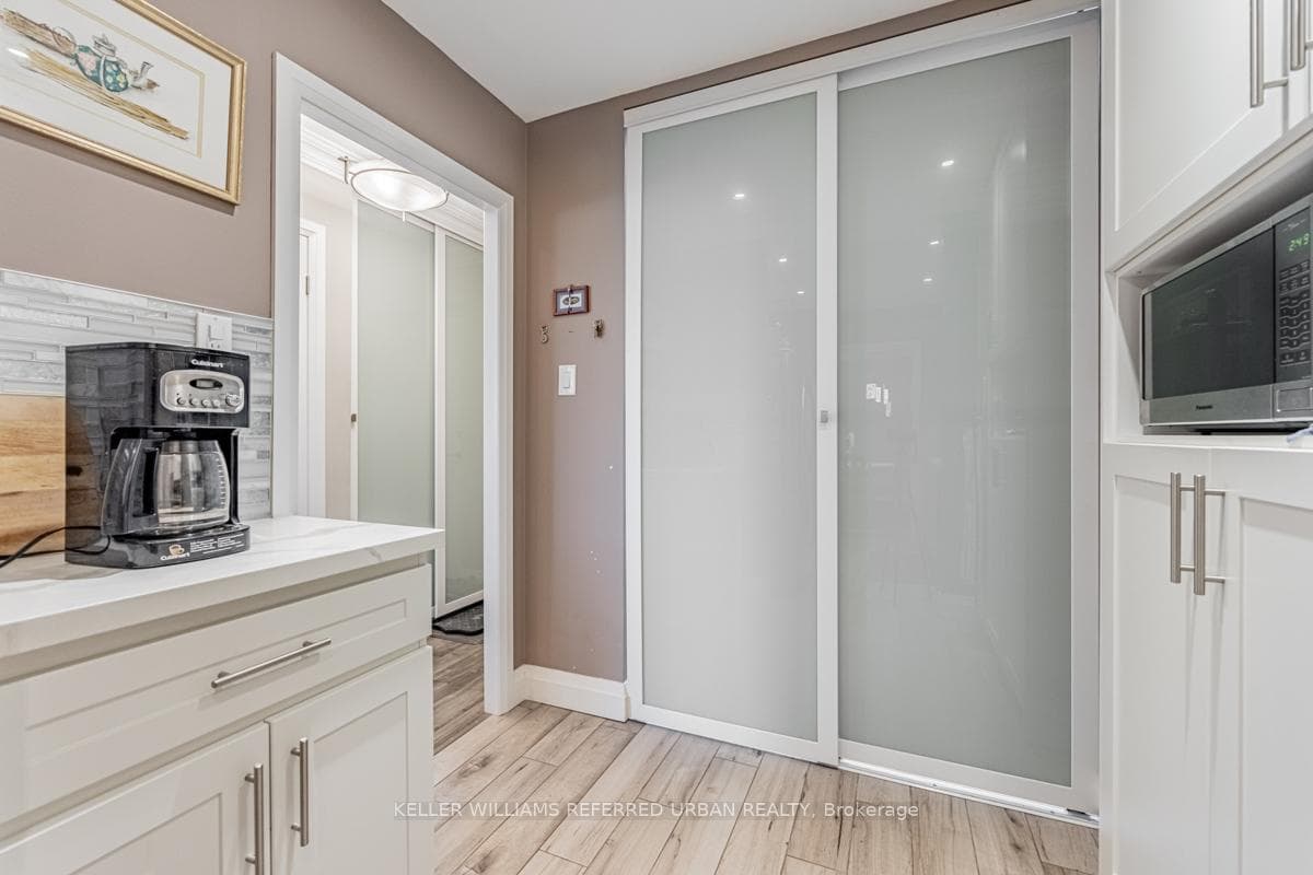 1007- 3025 Queen Frederica Drive — property photo