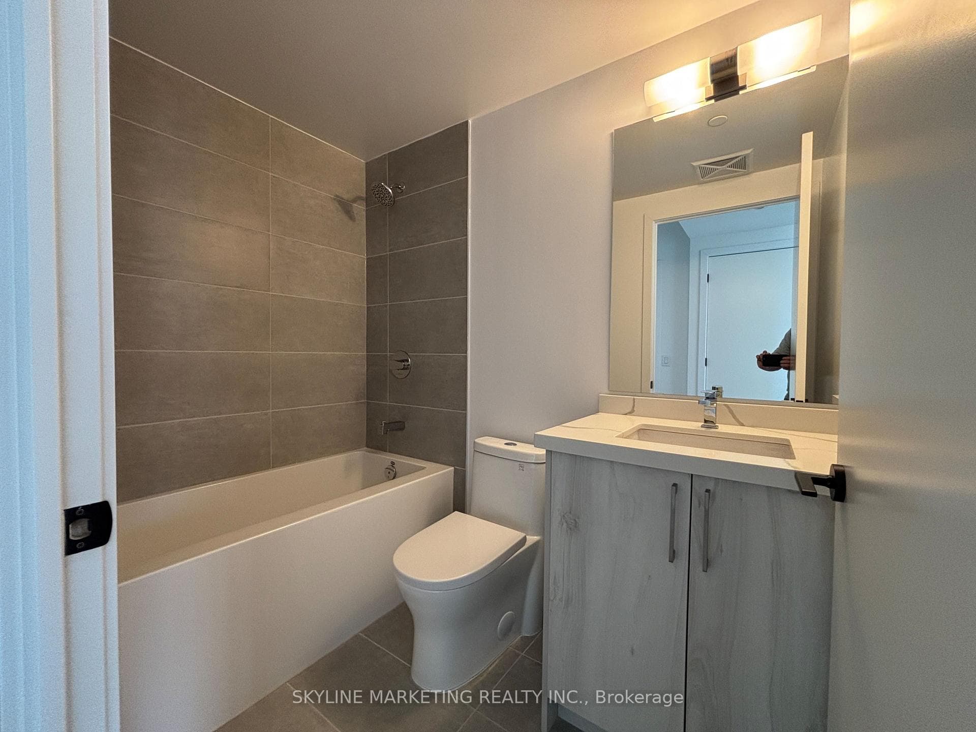 445- 2450 Old Bronte Road — property photo
