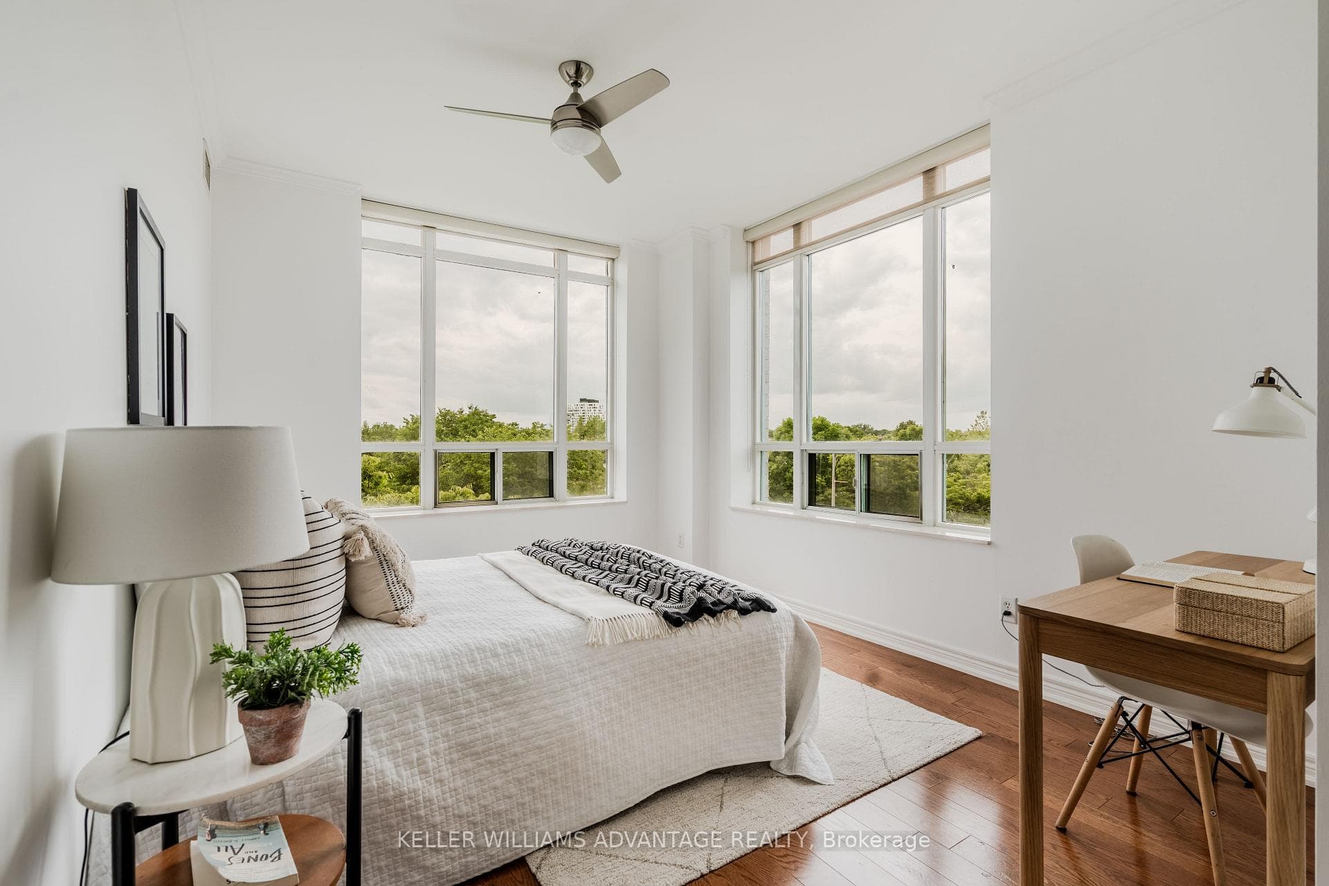 321- 9 Boardwalk Drive — property photo